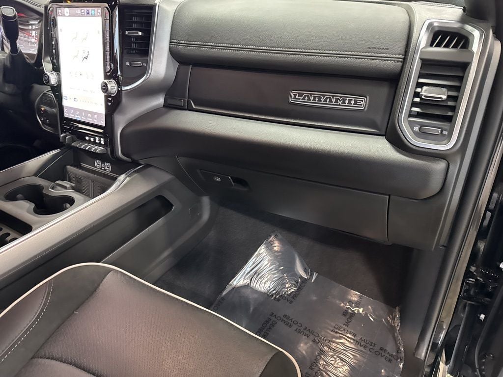 2025 RAM 2500 Laramie Crew Cab 4x4 6'4' Box