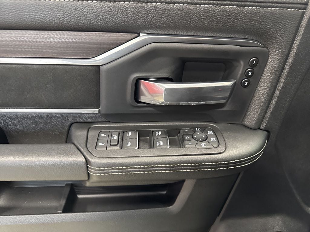 2025 RAM 2500 Laramie Crew Cab 4x4 6'4' Box