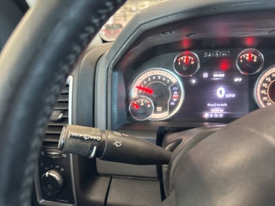 2017 RAM 1500 Big Horn Crew Cab 4x4 5'7' Box