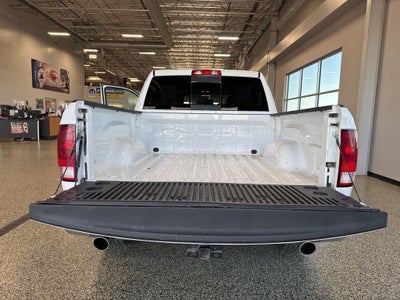 2017 RAM 1500 Big Horn Crew Cab 4x4 5'7' Box