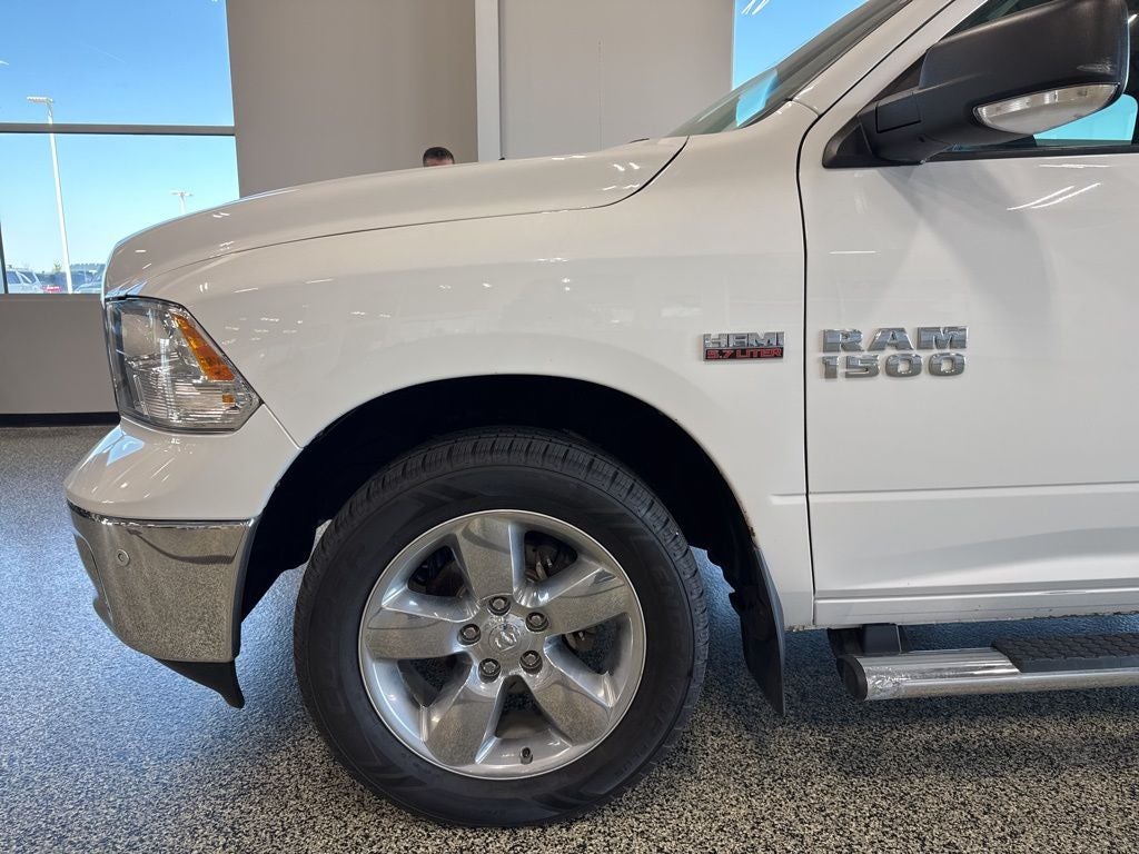2017 RAM 1500 Big Horn Crew Cab 4x4 5'7' Box