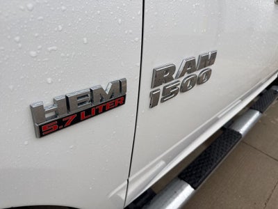 2017 RAM 1500 Big Horn Crew Cab 4x4 5'7' Box