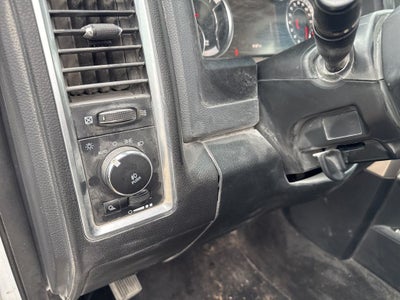 2017 RAM 1500 Big Horn Crew Cab 4x4 5'7' Box