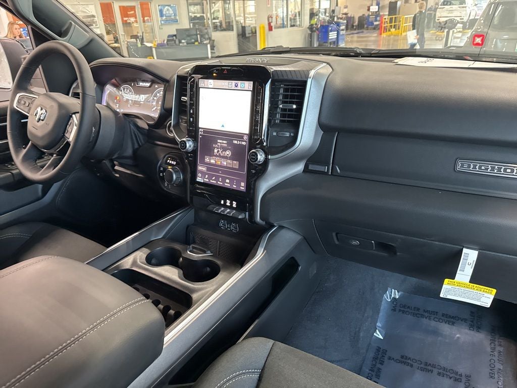 2025 RAM Ram 1500 RAM 1500 BIG HORN CREW CAB 4X4 5'7' BOX