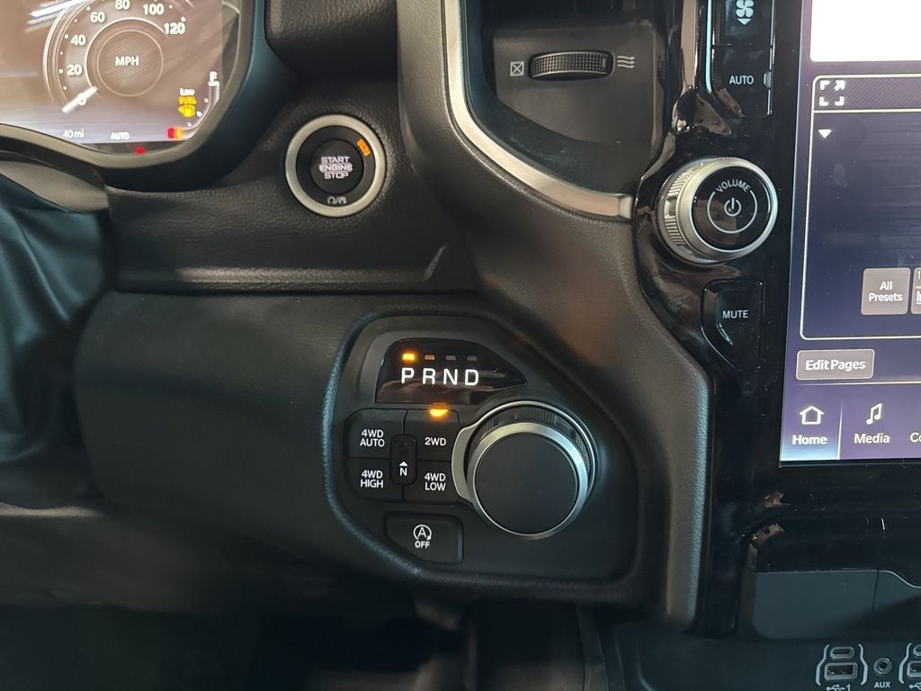 2025 RAM Ram 1500 RAM 1500 BIG HORN CREW CAB 4X4 5'7' BOX