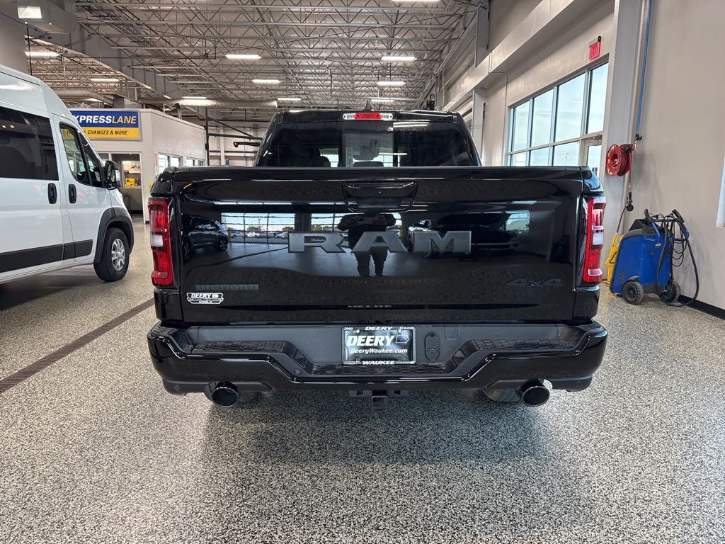 2025 RAM Ram 1500 RAM 1500 BIG HORN CREW CAB 4X4 5'7' BOX