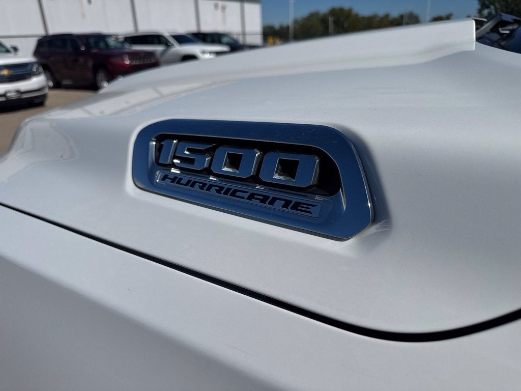 2026 RAM 1500 Laramie Crew Cab 4x4 5'7' Box