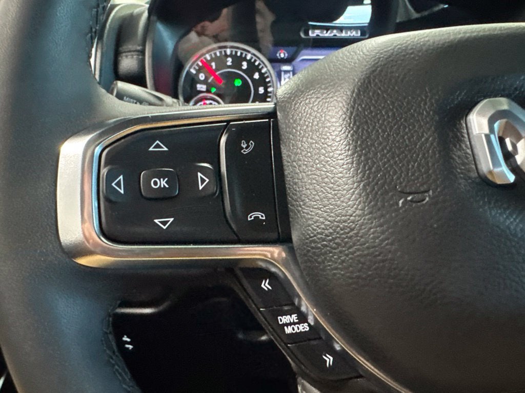 2026 RAM 1500 Laramie Crew Cab 4x4 5'7' Box