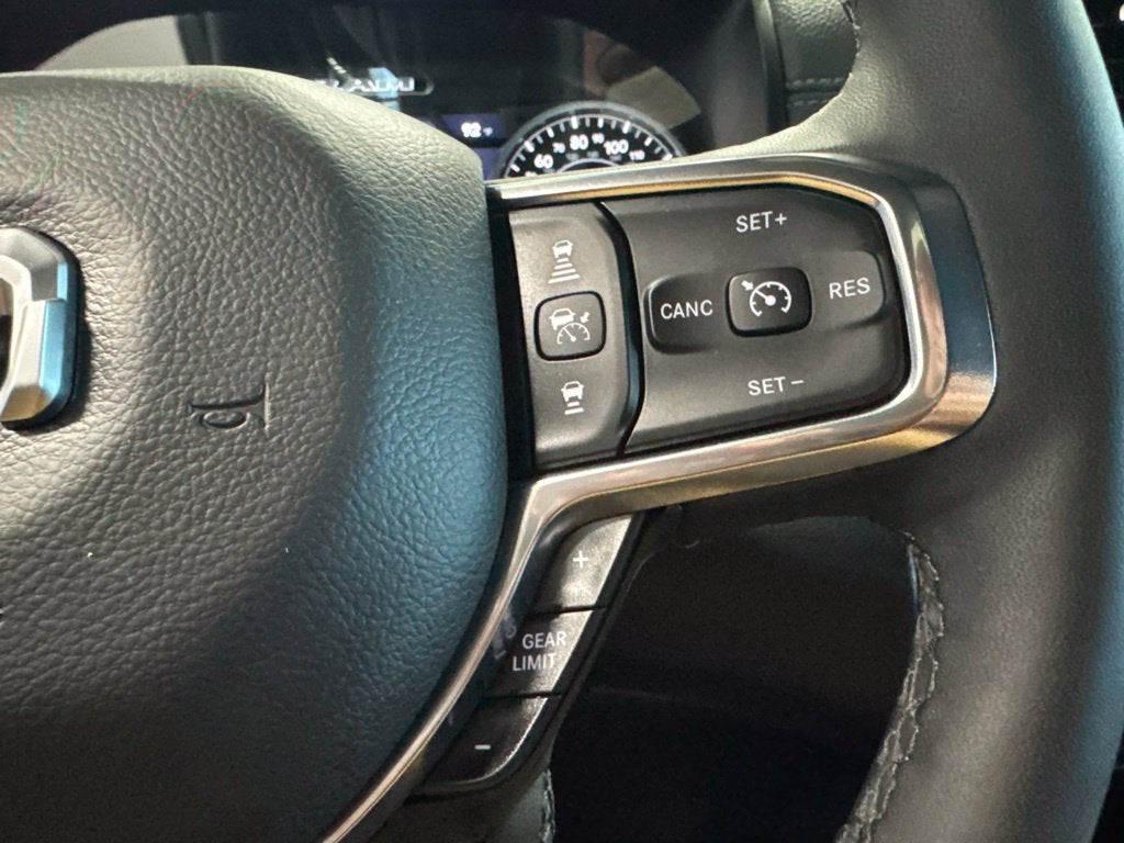 2026 RAM 1500 Laramie Crew Cab 4x4 5'7' Box