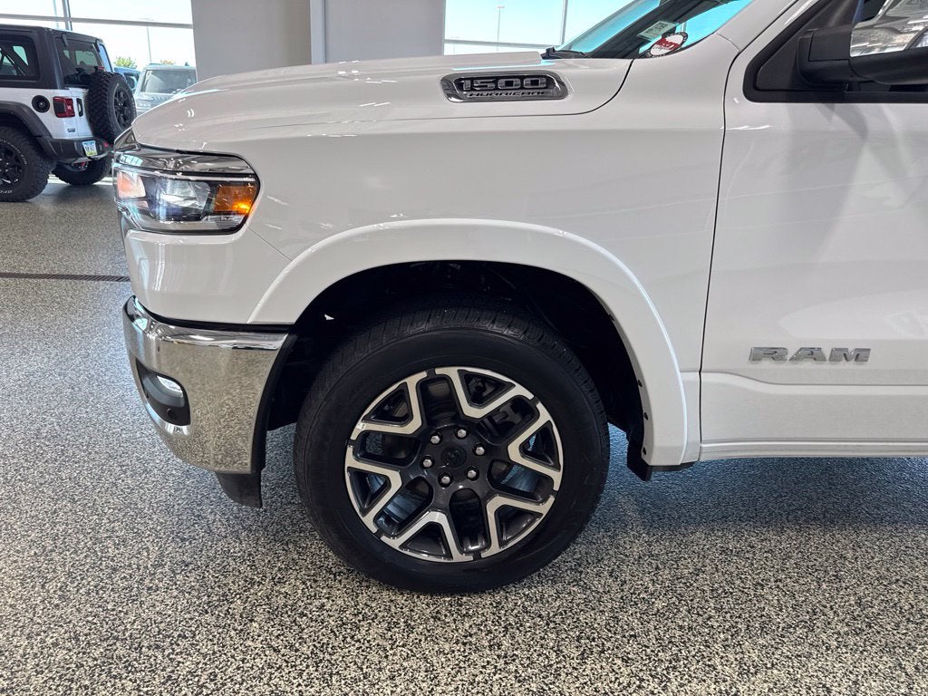 2026 RAM 1500 Laramie Crew Cab 4x4 5'7' Box