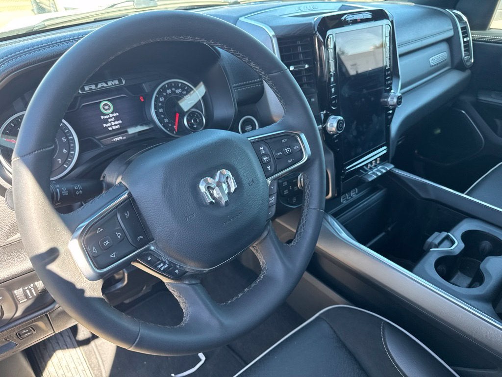 2026 RAM 1500 Laramie Crew Cab 4x4 5'7' Box