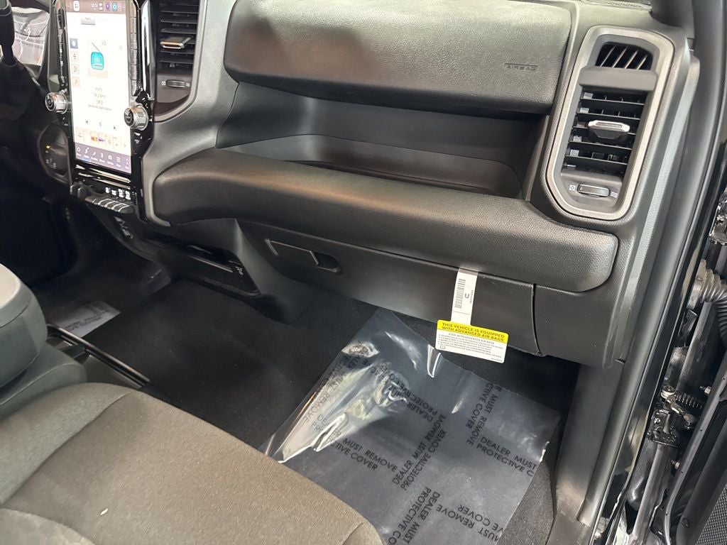 2026 RAM Ram 2500 RAM 2500 BLACK EXPRESS CREW CAB 4X4 6'4' BOX