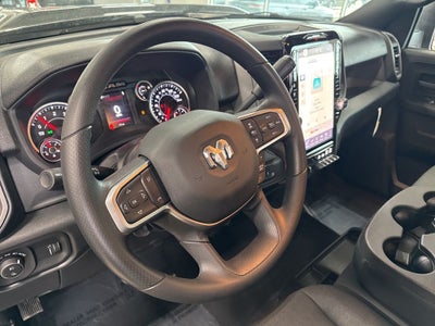 2026 RAM Ram 2500 RAM 2500 BLACK EXPRESS CREW CAB 4X4 6'4' BOX