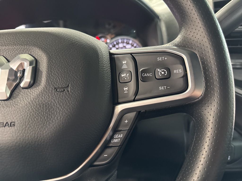 2026 RAM Ram 2500 RAM 2500 BLACK EXPRESS CREW CAB 4X4 6'4' BOX