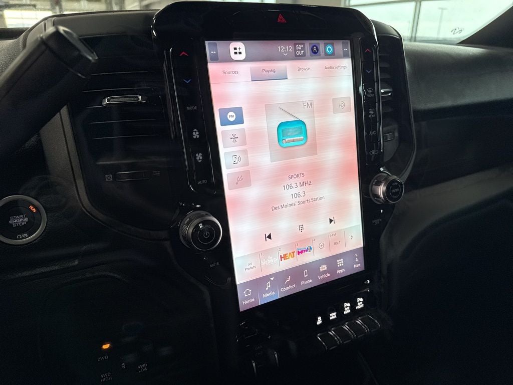 2026 RAM Ram 2500 RAM 2500 BLACK EXPRESS CREW CAB 4X4 6'4' BOX