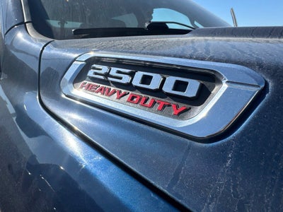 2022 RAM 2500 Tradesman Crew Cab 4x4 6'4' Box
