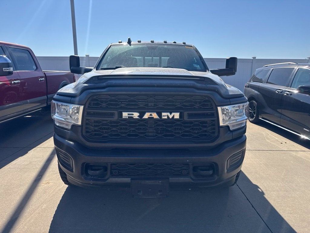 2022 RAM 2500 Tradesman Crew Cab 4x4 6'4' Box