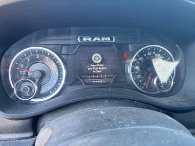 2022 RAM 2500 Tradesman Crew Cab 4x4 6'4' Box