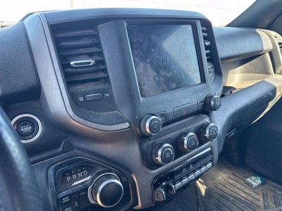 2022 RAM 2500 Tradesman Crew Cab 4x4 6'4' Box