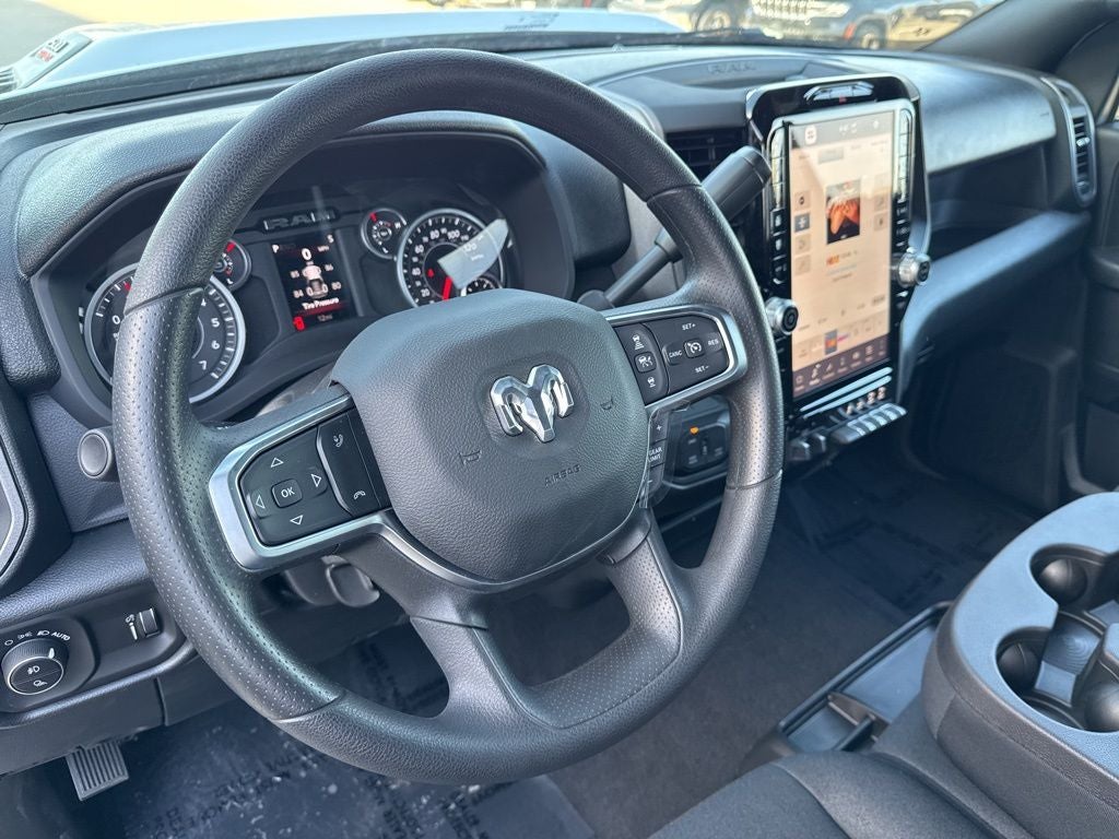 2026 RAM Ram 2500 RAM 2500 BLACK EXPRESS CREW CAB 4X4 6'4' BOX