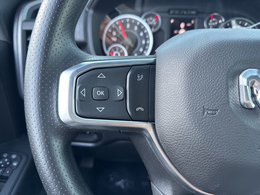 2026 RAM Ram 2500 RAM 2500 BLACK EXPRESS CREW CAB 4X4 6'4' BOX