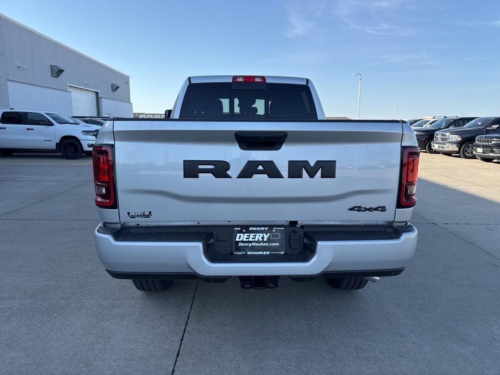 2026 RAM Ram 2500 RAM 2500 BLACK EXPRESS CREW CAB 4X4 6'4' BOX