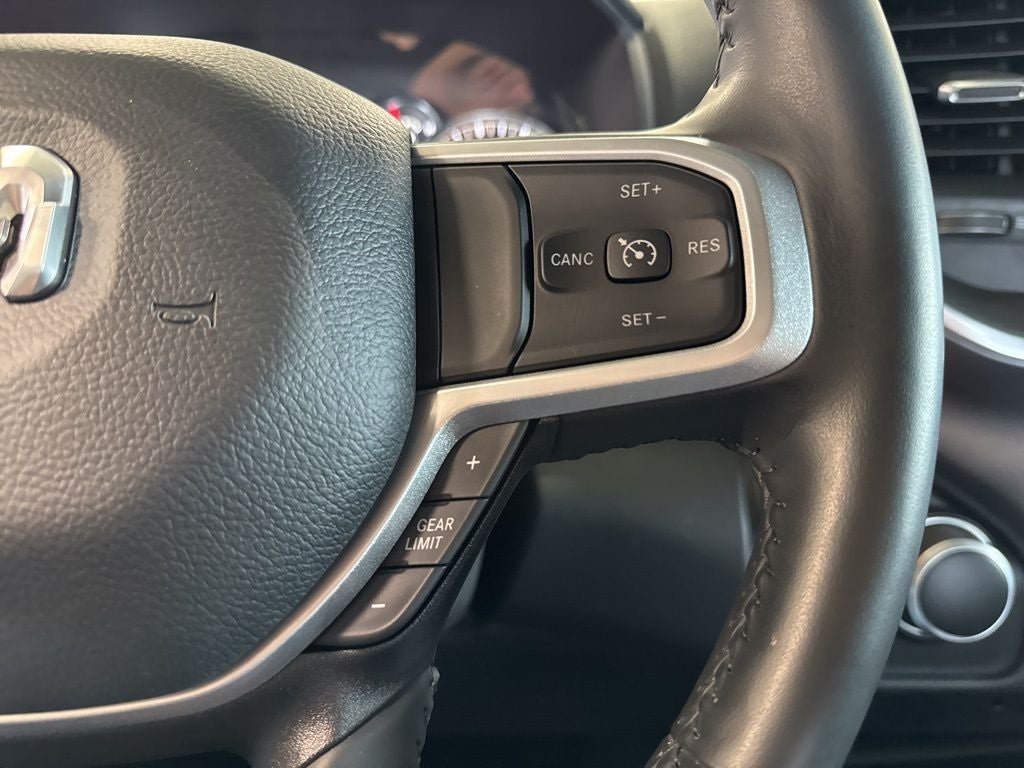 2023 RAM 2500 Big Horn Crew Cab 4x4 6'4' Box