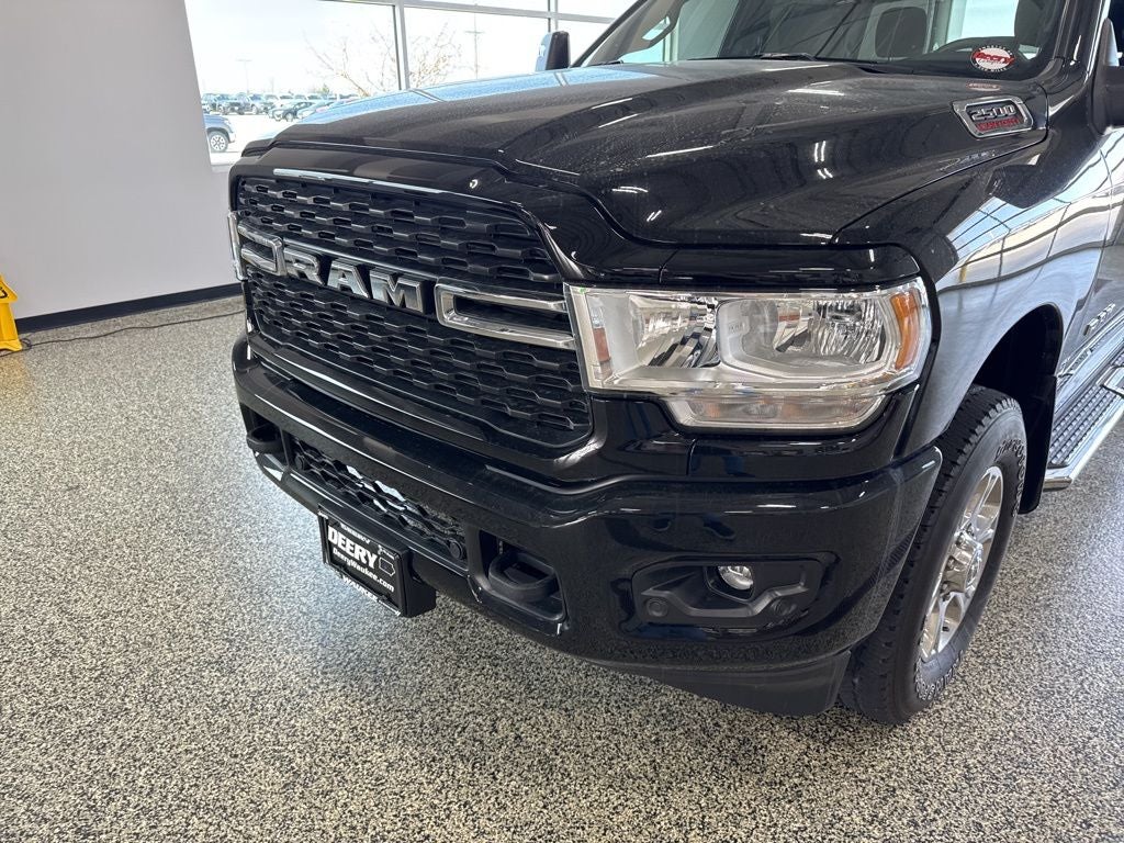 2023 RAM 2500 Big Horn Crew Cab 4x4 6'4' Box