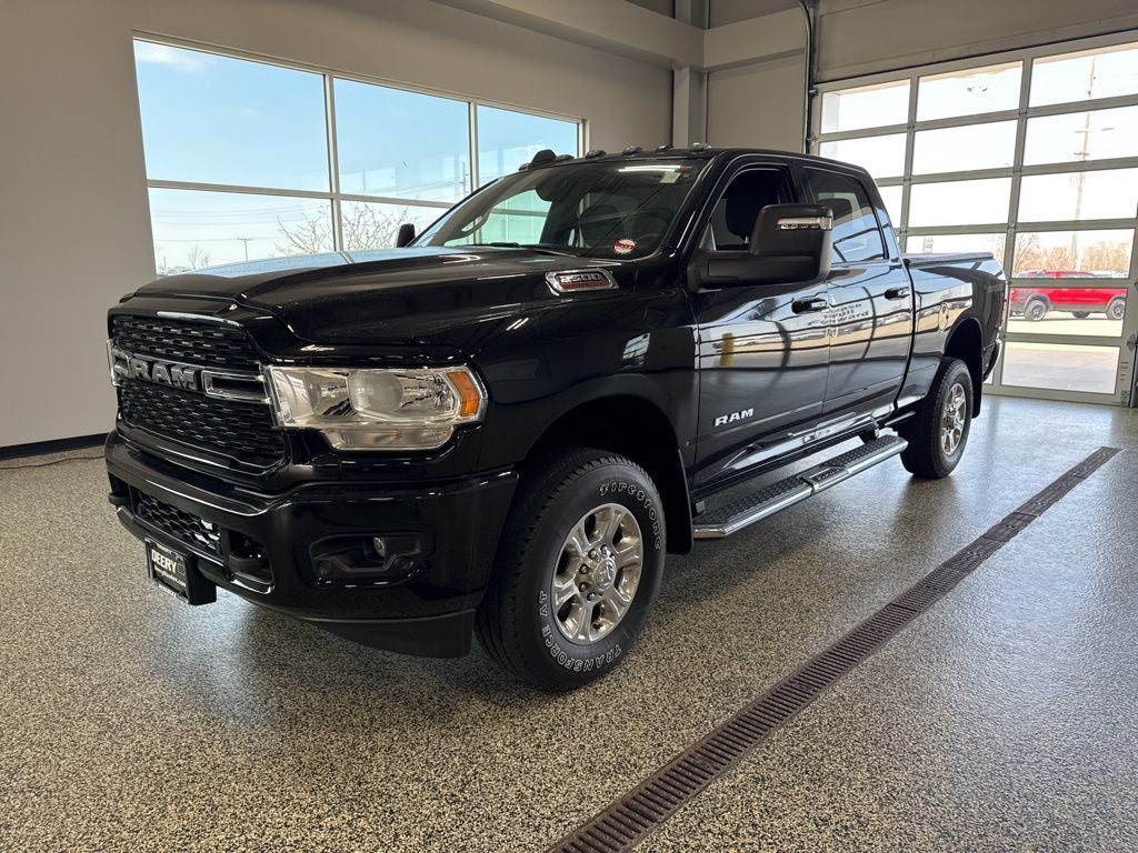 2023 RAM 2500 Big Horn Crew Cab 4x4 6'4' Box