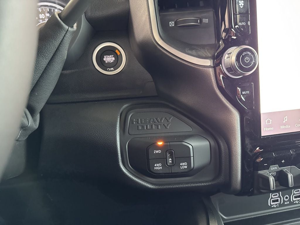 2025 RAM Ram 2500 RAM 2500 REBEL CREW CAB 4X4 6'4' BOX