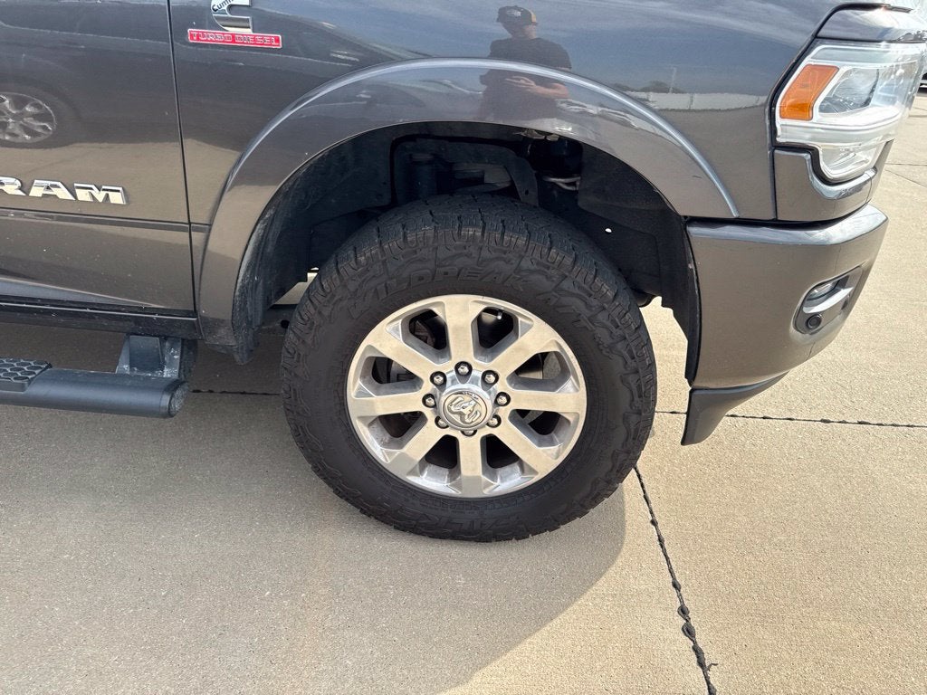 2019 RAM 2500 Laramie Crew Cab 4x4 6'4' Box