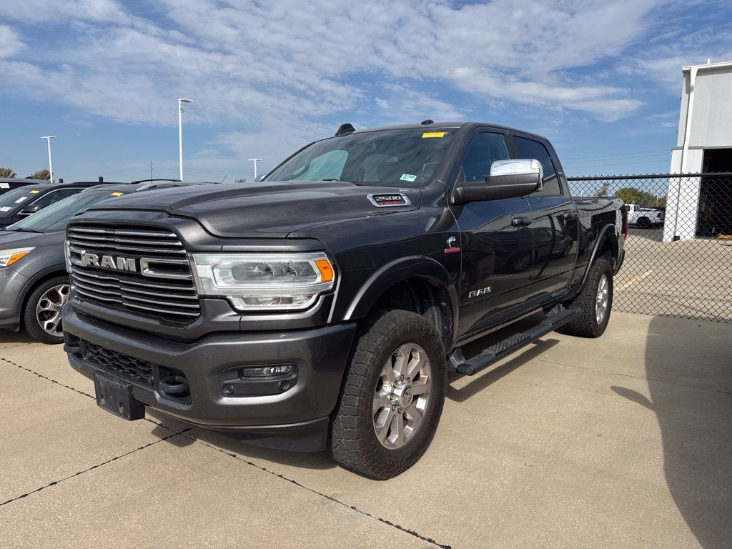 2019 RAM 2500 Laramie Crew Cab 4x4 6'4' Box