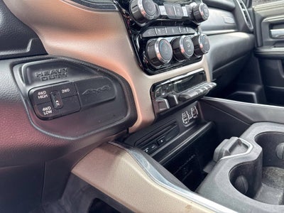 2019 RAM 2500 Laramie Crew Cab 4x4 6'4' Box