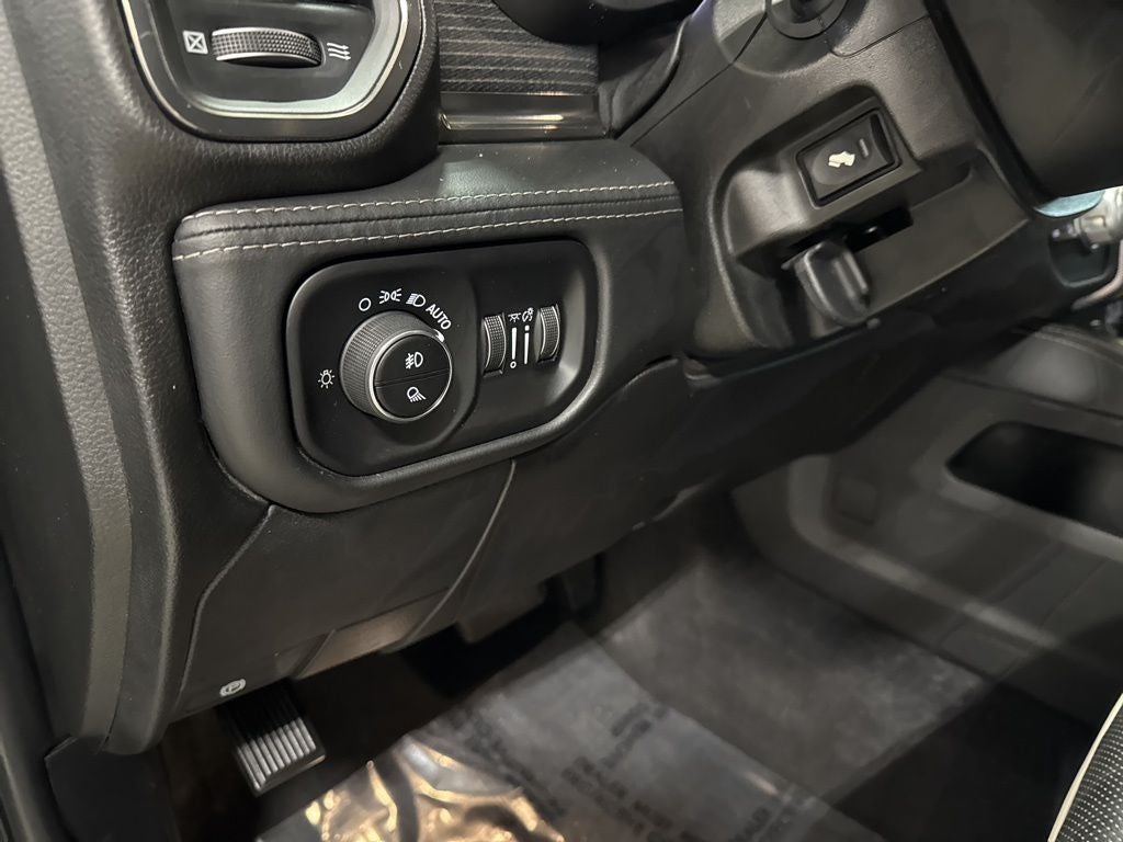 2019 RAM 2500 Limited Mega Cab 4x4 6'4' Box