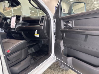 2026 RAM Ram 5500 Chassis Cab RAM 5500 TRADESMAN CHASSIS CREW CAB 4X4 60' CA