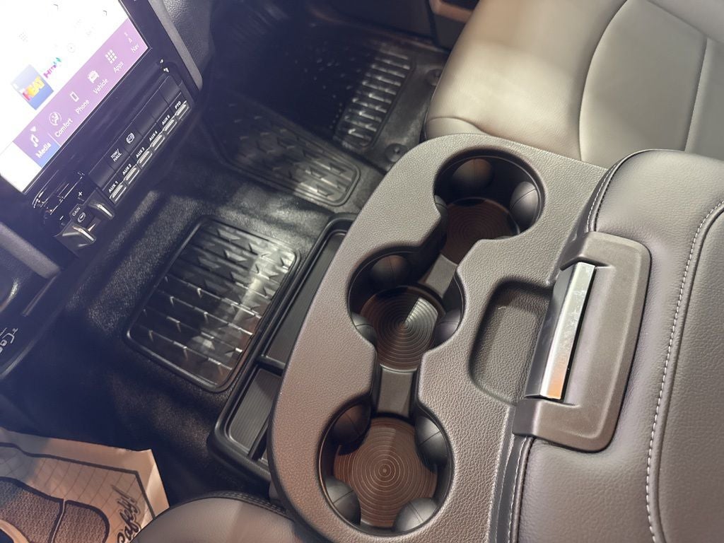 2026 RAM Ram 5500 Chassis Cab RAM 5500 TRADESMAN CHASSIS CREW CAB 4X4 60' CA