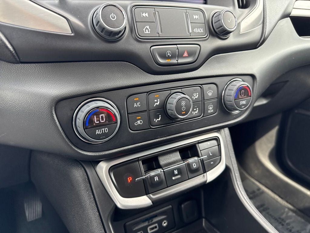 2022 GMC Terrain AWD SLT