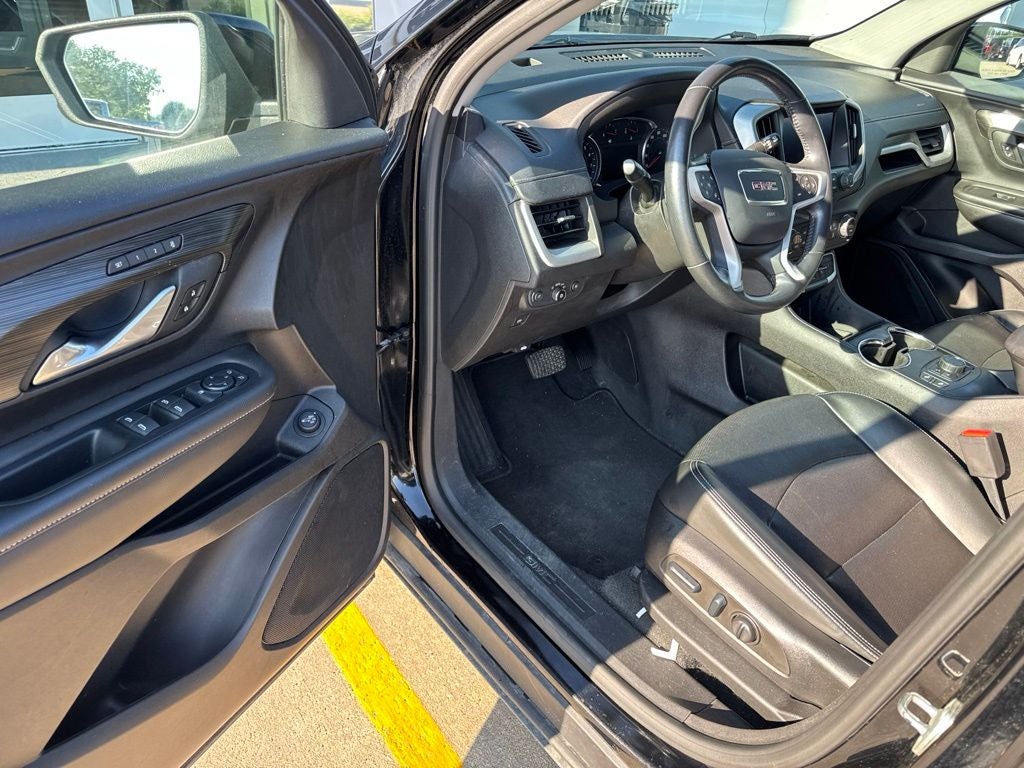 2022 GMC Terrain AWD SLT
