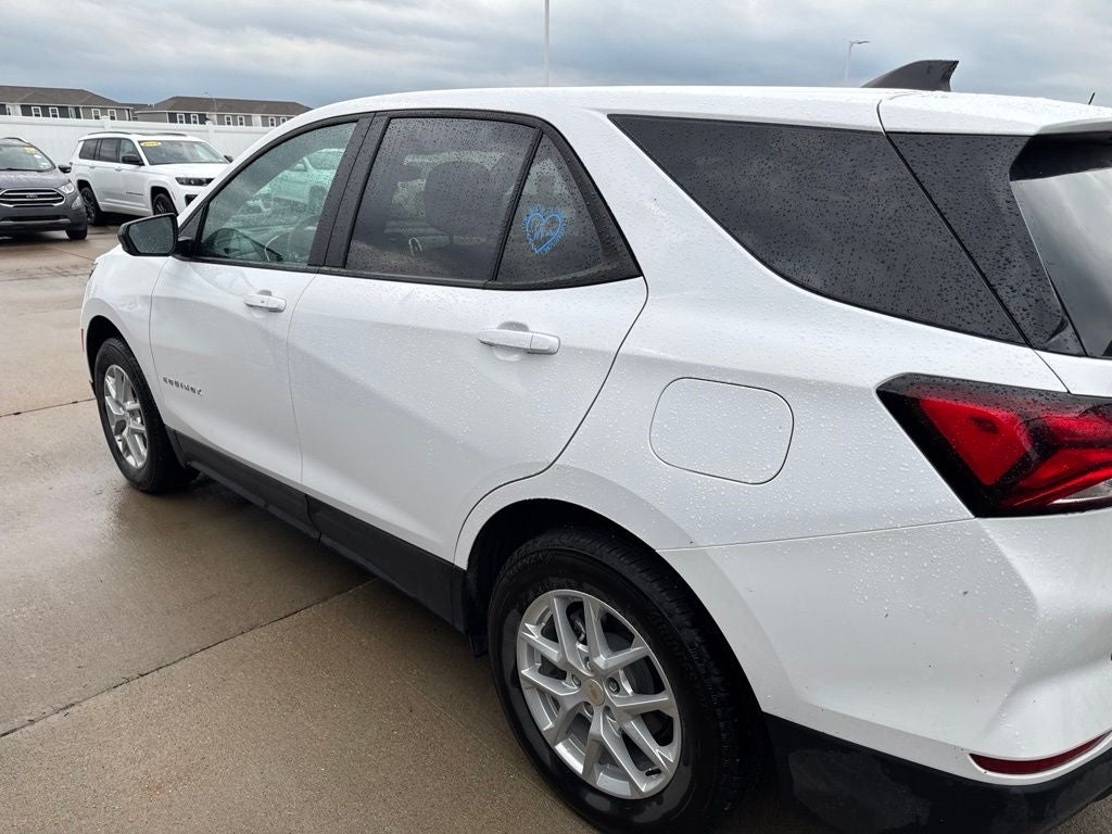 2023 Chevrolet Equinox AWD LS