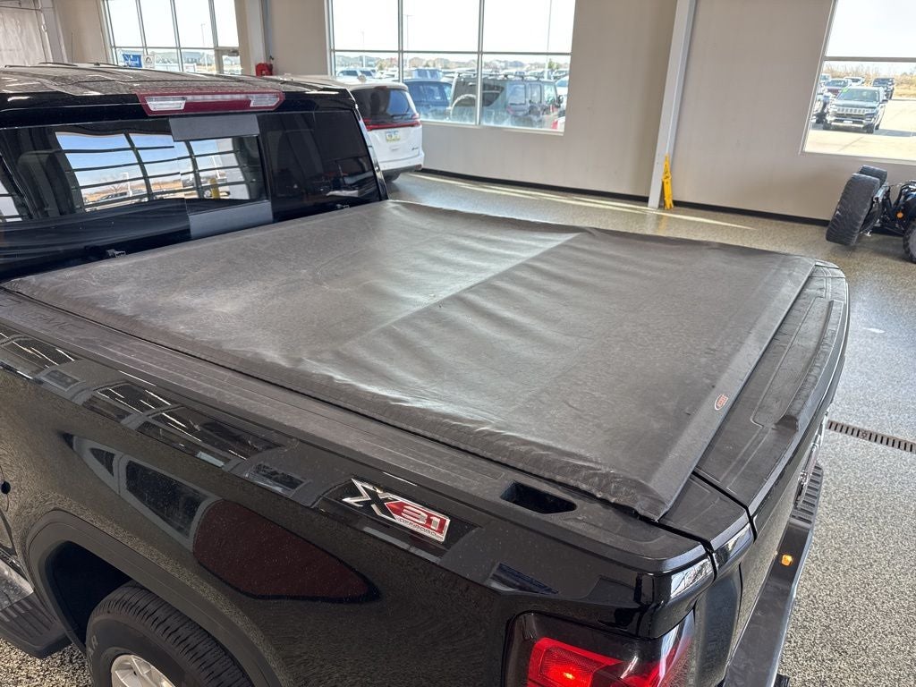 2021 GMC Sierra 1500 4WD Crew Cab Short Box SLT