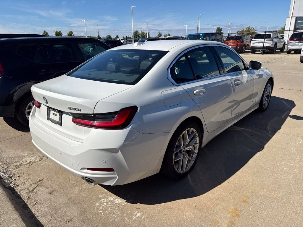 2026 BMW 330i xDrive NA