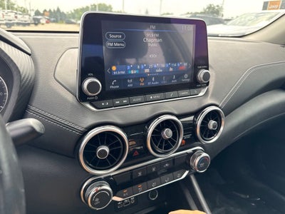 2022 Nissan Sentra SV Xtronic CVT