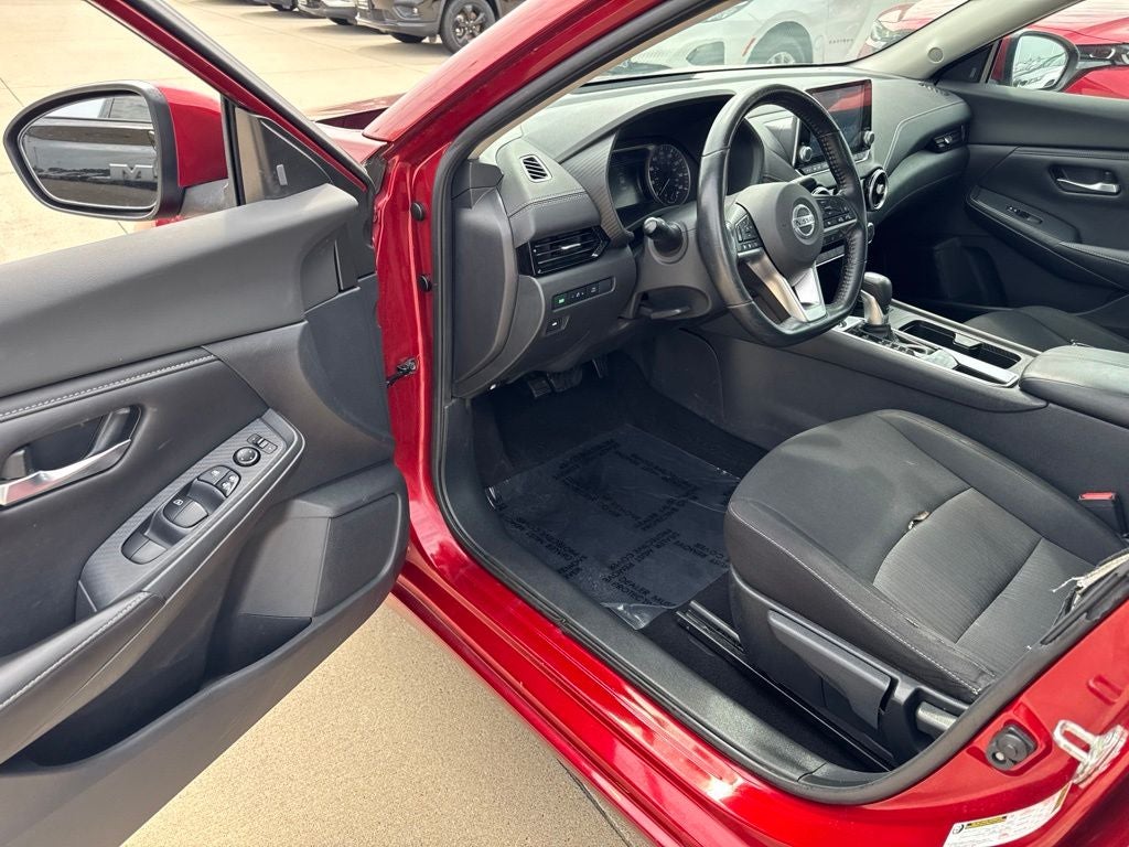 2022 Nissan Sentra SV Xtronic CVT