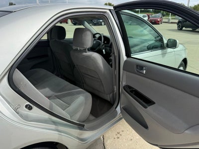 2005 Toyota Camry LE