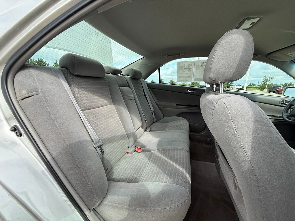 2005 Toyota Camry LE