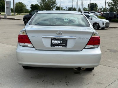 2005 Toyota Camry LE