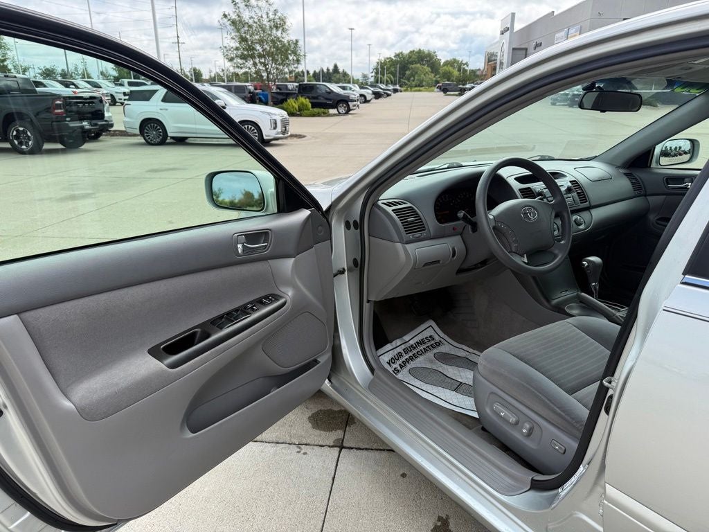 2005 Toyota Camry LE
