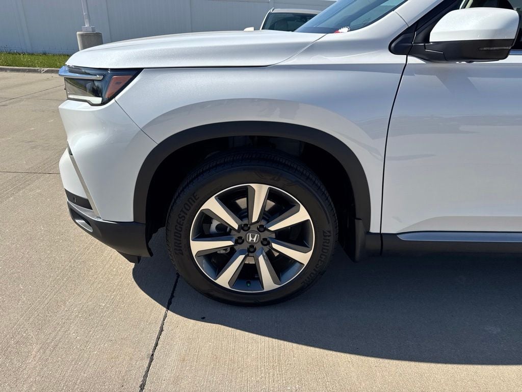 2025 Honda Pilot Elite