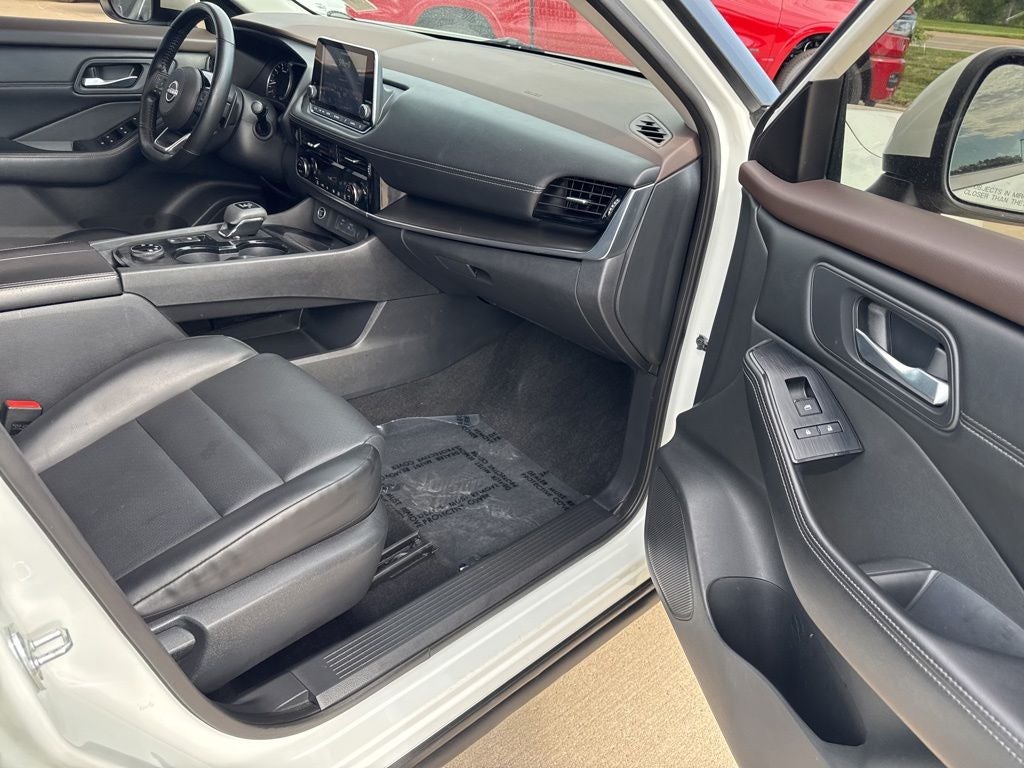 2022 Nissan Rogue SV Intelligent AWD