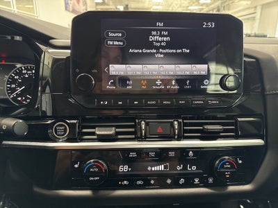 2023 Nissan Pathfinder SL 4WD